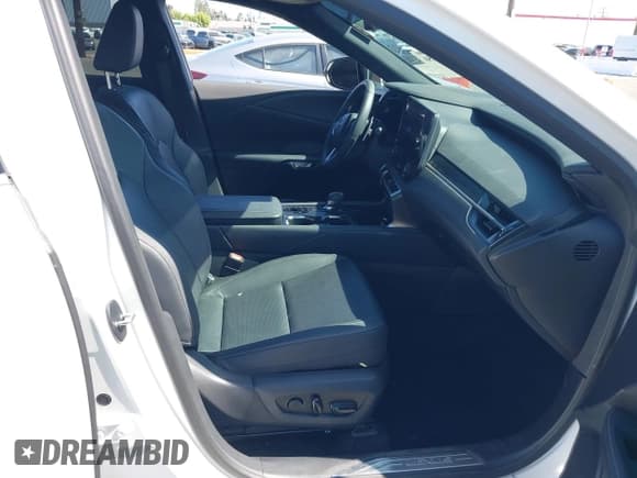 ✅ 2024 Lexus RX 350h • VIN: 2T2BBMCA8RC035933 • Lot: 42249750. Wystawiony na IAAI z przebiegiem 33 181 mil. Bezpłatny archiwum sprzedaży aukcyjnych z USA i szczegółowy raport historii pojazdu na DreamBid. Zdjęcie 5.