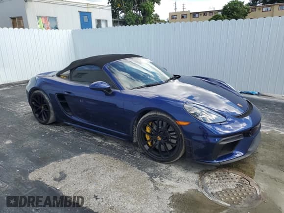 ✅ 2021 Porsche 718 Spyder • VIN: WP0CC2A8XMS240221 • Lot: 84006785. Wystawiony na Copart z przebiegiem 42 755 mil. Bezpłatny archiwum sprzedaży aukcyjnych z USA i szczegółowy raport historii pojazdu na DreamBid. Zdjęcie 4.