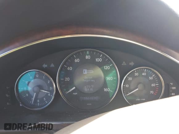 ✅ 2006 Mercedes-Benz CLS 500 • VIN: WDDDJ75X26A035614 • Lot: 43692791. Listed on IAAI with 186,646 mi. Free auction sales archive from the USA and detailed vehicle history report at DreamBid. Image 7.