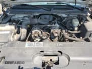 ✅ 2006 Chevrolet Silverado 1500 Work Truck • VIN: 3GCEC14X76G239463 • Лот: 62013784. Опубликован ранее на Copart с пробегом 203 153 миль. Бесплатный доступ к архиву аукционных продаж из США и подробный отчёт об истории автомобиля на DreamBid. Изображение 12.