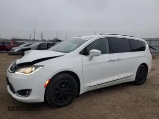 ✅ 2020 Chrysler Pacifica Touring L • VIN: 2C4RC1BGXLR182928 • Lot: 93425845. Wystawiony na Copart z przebiegiem 92 268 mil. Bezpłatny archiwum sprzedaży aukcyjnych z USA i szczegółowy raport historii pojazdu na DreamBid. Zdjęcie 1.