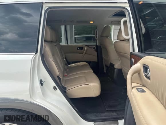 ✅ 2017 Nissan Armada Platinum • VIN: JN8AY2NCXH9510086 • Лот: 42495714. Опубликован ранее на IAAI с пробегом 148 062 миль. Бесплатный доступ к архиву аукционных продаж из США и подробный отчёт об истории автомобиля на DreamBid. Изображение 8.