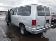 ✅ 2009 Ford Econoline Passenger XL • VIN: 1FBNE31LX9DA27606 • Lot: 43691894. Wystawiony na IAAI z przebiegiem 181 229 mil. Bezpłatny archiwum sprzedaży aukcyjnych z USA i szczegółowy raport historii pojazdu na DreamBid. Zdjęcie 3.