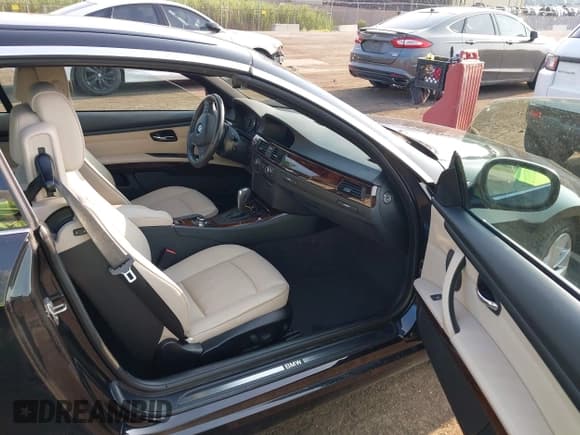 ✅ 2013 BMW 3 Series 328i • VIN: WBADW7C56DE731294 • Lot: 42729544. Listed on IAAI with 50,798 mi. Free auction sales archive from the USA and detailed vehicle history report at DreamBid. Image 5.