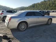 ✅ 2012 Chrysler 300 Limited • VIN: 2C3CCAHG0CH153185 • Lot: 81401615. Wystawiony na Copart z przebiegiem 150 820 mil. Bezpłatny archiwum sprzedaży aukcyjnych z USA i szczegółowy raport historii pojazdu na DreamBid. Zdjęcie 3.