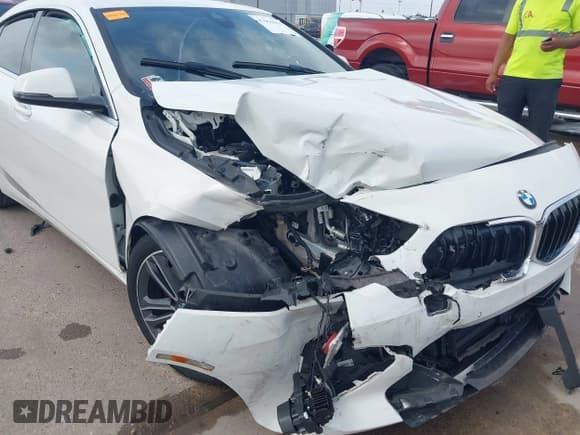 ✅ 2021 BMW 2 Series 228i • VIN: WBA53AK06M7J27877 • Lot: 41956951. Wystawiony na IAAI z przebiegiem 37 321 mil. Bezpłatny archiwum sprzedaży aukcyjnych z USA i szczegółowy raport historii pojazdu na DreamBid. Zdjęcie 6.