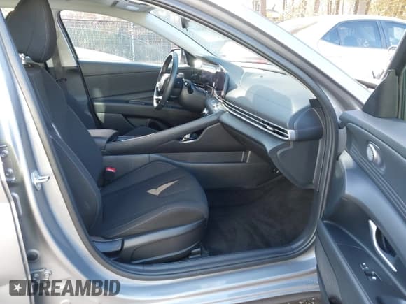 ✅ 2025 Hyundai Elantra SEL Convenience • VIN: KMHLS4DG5SU974232 • Lot: 43648827. Listed on IAAI with 13,076 mi. Free auction sales archive from the USA and detailed vehicle history report at DreamBid. Image 5.