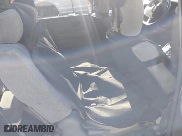 ✅ 2004 Suzuki XL7 LX • VIN: JS3TY92V744109459 • Lot: 42030103. Listed on IAAI with 170,132 mi. Free auction sales archive from the USA and detailed vehicle history report at DreamBid. Image 8.