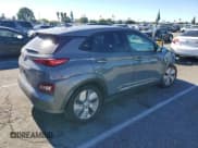 ✅ 2021 Hyundai Kona Limited • VIN: KM8K33AG4MU130922 • Лот: 37254304. Опубликован ранее на Copart с пробегом 29 657 миль. Бесплатный доступ к архиву аукционных продаж из США и подробный отчёт об истории автомобиля на DreamBid. Изображение 3.