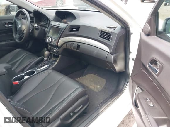 ✅ 2019 Acura ILX Premium • VIN: 19UDE2F79KA000130 • Lot: 42529600. Listed on IAAI with 45,385 mi. Free auction sales archive from the USA and detailed vehicle history report at DreamBid. Image 5.