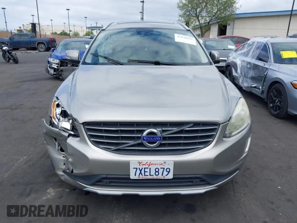 ✅ 2016 Volvo XC60 T6 Drive-E • VIN: YV449MDK3G2857211 • Lot: 42130635. Listed on IAAI with 80,301 mi. Free auction sales archive from the USA and detailed vehicle history report at DreamBid. Image 13.