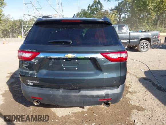✅ 2021 Chevrolet Traverse LT • VIN: 1GNERHKW5MJ208314 • Lot: 43416994. Wystawiony na IAAI z przebiegiem 106 936 mil. Bezpłatny archiwum sprzedaży aukcyjnych z USA i szczegółowy raport historii pojazdu na DreamBid. Zdjęcie 17.