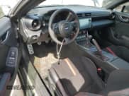 ✅ 2024 Subaru BRZ Limited • VIN: JF1ZDBE16R9702248 • Lot: 56258725. Wystawiony na Copart z przebiegiem 1 158 mil. Bezpłatny archiwum sprzedaży aukcyjnych z USA i szczegółowy raport historii pojazdu na DreamBid. Zdjęcie 8.