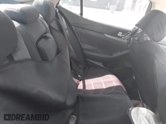 ✅ 2016 Nissan Maxima SR • VIN: 1N4AA6AP7GC435306 • Lot: 42504232. Listed on IAAI with 133,372 mi. Free auction sales archive from the USA and detailed vehicle history report at DreamBid. Image 8.