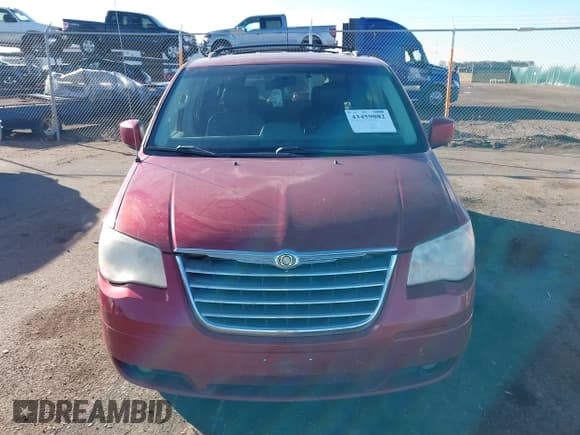 ✅ 2009 Chrysler Town & Country Touring • VIN: 2A8HR54149R524725 • Лот: 43459082. Опубликован ранее на IAAI с пробегом 283 984 миль. Бесплатный доступ к архиву аукционных продаж из США и подробный отчёт об истории автомобиля на DreamBid. Изображение 12.