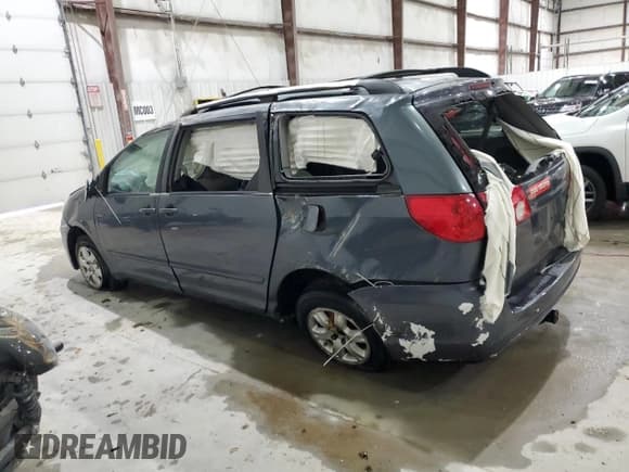 ✅ 2007 Toyota Sienna LE • VIN: 5TDZK23C07S006486 • Lot: 92101975. Wystawiony na Copart z przebiegiem Nie podano. Bezpłatny archiwum sprzedaży aukcyjnych z USA i szczegółowy raport historii pojazdu na DreamBid. Zdjęcie 2.