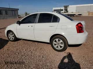 2006 Hyundai Accent GLS z VIN KMHCN46C76U019505, wystawiony jako Copart lot #55410014 z przebiegiem 261 119 mil mil oraz Szkoda całkowita • Salvage title. Historia ofert i sprzedaży dostępna na DreamBid. Obrazek 2.