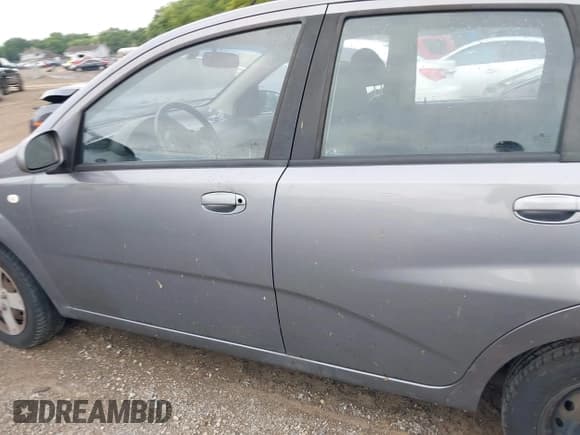 ✅ 2006 Chevrolet Aveo LS • VIN: KL1TD66666B565440 • Lot: 42723707. Wystawiony na IAAI z przebiegiem 172 926 mil. Bezpłatny archiwum sprzedaży aukcyjnych z USA i szczegółowy raport historii pojazdu na DreamBid. Zdjęcie 14.