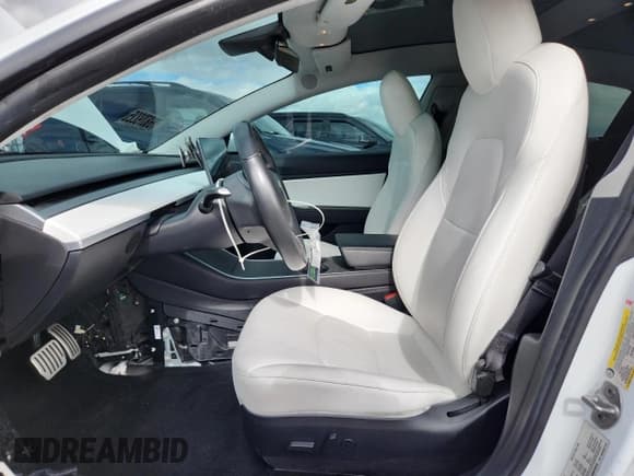 ✅ 2019 Tesla Model 3 Long Range • VIN: 5YJ3E1EB9KF393726 • Lot: 86879225. Wystawiony na Copart z przebiegiem 85 838 mil. Bezpłatny archiwum sprzedaży aukcyjnych z USA i szczegółowy raport historii pojazdu na DreamBid. Zdjęcie 7.