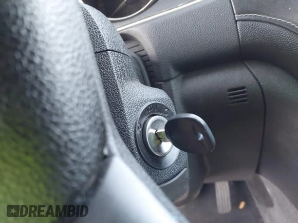 ✅ 2013 Buick Enclave Premium • VIN: 5GAKVDKD5DJ198142 • Lot: 41964075. Listed on IAAI with 179,229 mi. Free auction sales archive from the USA and detailed vehicle history report at DreamBid. Image 11.