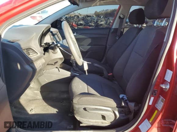 ✅ 2018 Hyundai Accent SE • VIN: 3KPC24A32JE016720 • Лот: 41986875. Опубликован ранее на Copart с пробегом 109 761 миль. Бесплатный доступ к архиву аукционных продаж из США и подробный отчёт об истории автомобиля на DreamBid. Изображение 7.