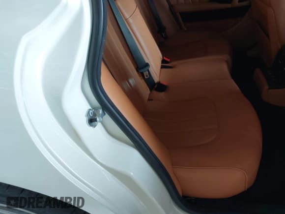 ✅ 2013 Maserati Quattroporte S • VIN: ZAM39NKA7D0066682 • Lot: 42662199. Listed on IAAI with 36,294 mi. Free auction sales archive from the USA and detailed vehicle history report at DreamBid. Image 8.