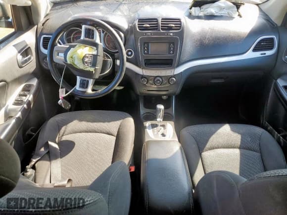 ✅ 2018 Dodge Journey SE • VIN: 3C4PDCAB3JT363630 • Lot: 82457815. Wystawiony na Copart z przebiegiem 131 752 mil. Bezpłatny archiwum sprzedaży aukcyjnych z USA i szczegółowy raport historii pojazdu na DreamBid. Zdjęcie 8.