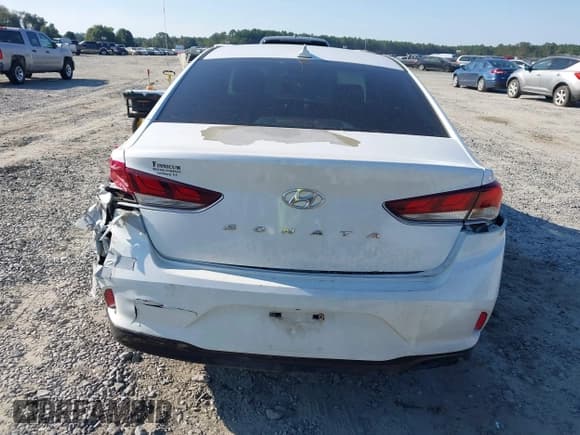 ✅ 2018 Hyundai Sonata SEL • VIN: 5NPE34AF0JH627356 • Lot: 43206201. Listed on IAAI with 128,773 mi. Free auction sales archive from the USA and detailed vehicle history report at DreamBid. Image 16.