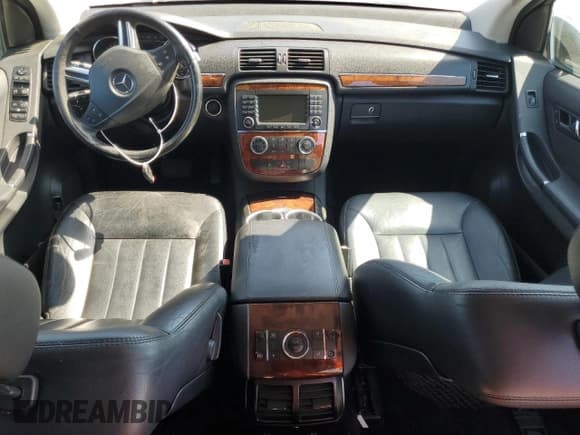 ✅ 2006 Mercedes-Benz R 3.5L • VIN: 4JGCB65E56A035114 • Lot: 83825465. Listed on Copart with Not provided. Free auction sales archive from the USA and detailed vehicle history report at DreamBid. Image 8.