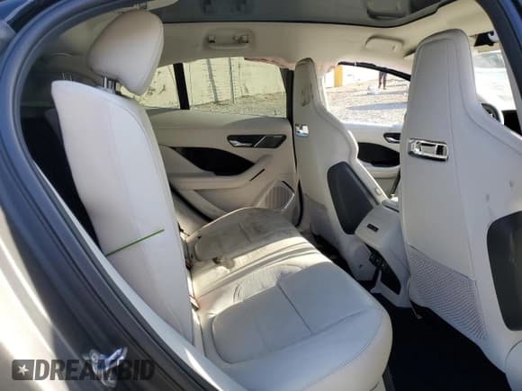 ✅ 2019 Jaguar I-Pace HSE • VIN: SADHD2S12K1F76136 • Lot: 84889804. Wystawiony na Copart z przebiegiem Nie podano. Bezpłatny archiwum sprzedaży aukcyjnych z USA i szczegółowy raport historii pojazdu na DreamBid. Zdjęcie 11.