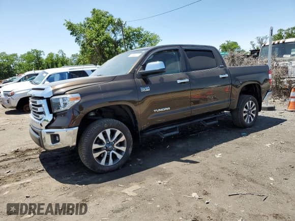 ✅ 2018 Toyota Tundra SR5 • VIN: 5TFHW5F11JX758307 • Lot: 58849215. Listed on Copart with 125,023 mi. Free auction sales archive from the USA and detailed vehicle history report at DreamBid. Image 1.