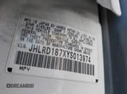 ✅ 2000 Honda CR-V SE • VIN: JHLRD187XYS013974 • Lot: 43261696. Wystawiony na IAAI z przebiegiem 237 663 mil. Bezpłatny archiwum sprzedaży aukcyjnych z USA i szczegółowy raport historii pojazdu na DreamBid. Zdjęcie 9.