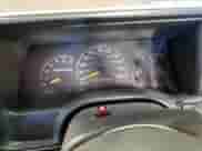 1999 Chevrolet Silverado 1500 с VIN 1GCEK19R6XR142379, выставлен на аукционе Copart как лот 88971025 с пробегом 193 146 миль миль и На запчасти • Non repairable. История ставок и продаж доступна на DreamBid. Изображение 9.