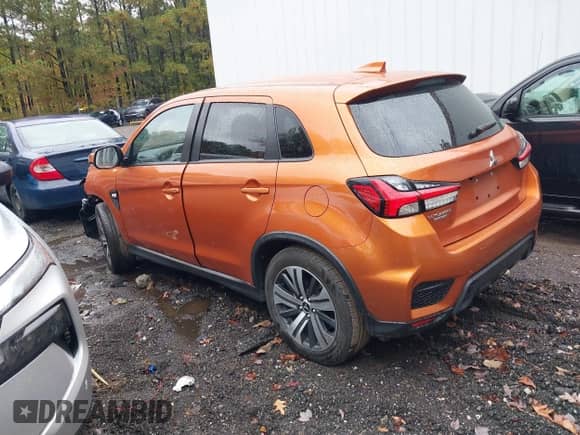 2024 Mitsubishi Outlander S z VIN JA4ARUAU2RU009494, wystawiony jako IAAI lot #43594729 z przebiegiem 37 503 mil mil oraz . Historia ofert i sprzedaży dostępna na DreamBid. Obrazek 3.