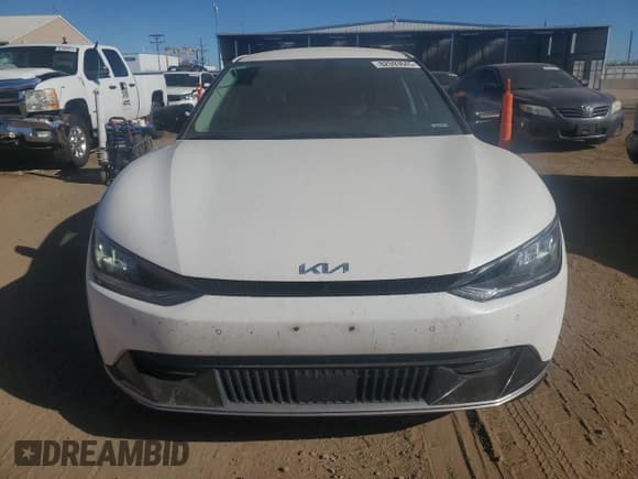 ✅ 2022 Kia EV6 Wind • VIN: KNDC3DLC0N5029834 • Лот: 82593645. Опубликован ранее на Copart с пробегом 80 488 миль. Бесплатный доступ к архиву аукционных продаж из США и подробный отчёт об истории автомобиля на DreamBid. Изображение 5.