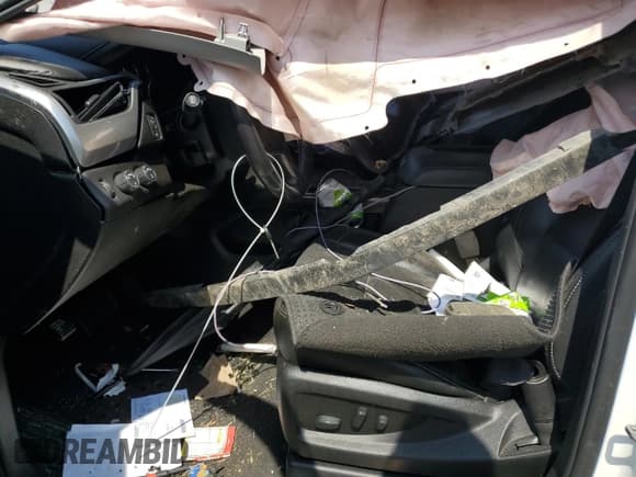 ✅ 2019 Chevrolet Tahoe LT • VIN: 1GNSKBKCXKR284815 • Лот: 57389515. Опубликован ранее на Copart с пробегом 161 799 миль. Бесплатный доступ к архиву аукционных продаж из США и подробный отчёт об истории автомобиля на DreamBid. Изображение 7.