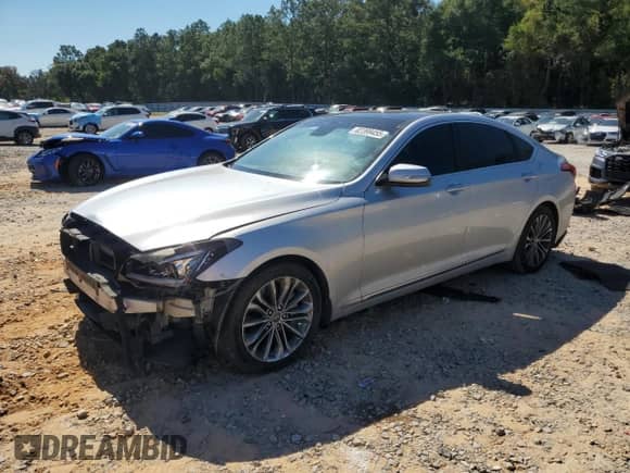2015 Hyundai Genesis 3.8L with VIN KMHGN4JE6FU088714, listed as a Copart auction lot 82399455 with 201,373 mi miles and Salvage title. Bid and sale history available at DreamBid. Image 1.