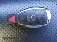 ✅ 2016 Mercedes-Benz C 300 • VIN: 55SWF4JB1GU122778 • Lot: 43489382. Wystawiony na IAAI z przebiegiem 110 686 mil. Bezpłatny archiwum sprzedaży aukcyjnych z USA i szczegółowy raport historii pojazdu na DreamBid. Zdjęcie 11.