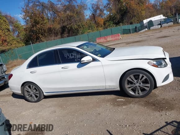 ✅ 2016 Mercedes-Benz C 300 • VIN: 55SWF4JB7GU122154 • Lot: 43624466. Listed on IAAI with 84,862 mi. Free auction sales archive from the USA and detailed vehicle history report at DreamBid. Image 13.
