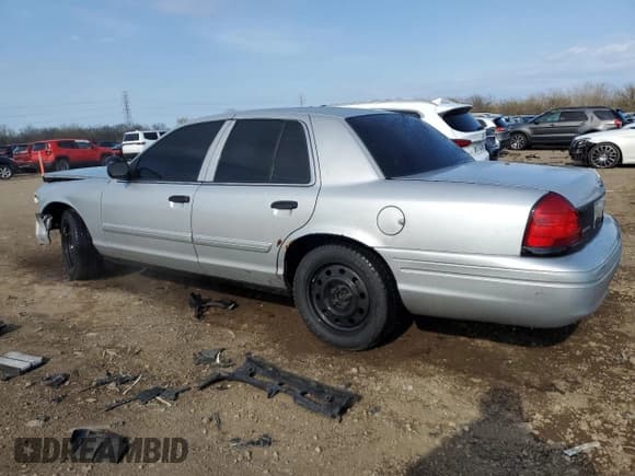 ✅ 2010 Ford Police Interceptor • VIN: 2FABP7BV9AX145472 • Лот: 54049735. Опубликован ранее на Copart с пробегом Не указан. Бесплатный доступ к архиву аукционных продаж из США и подробный отчёт об истории автомобиля на DreamBid. Изображение 2.