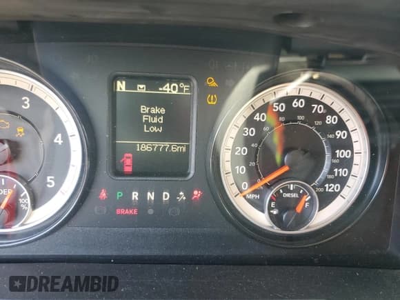 ✅ 2018 Ram 1500 Tradesman • VIN: 1C6RR7KM8JS278311 • Lot: 62278465. Listed on Copart with 186,777 mi. Free auction sales archive from the USA and detailed vehicle history report at DreamBid. Image 9.