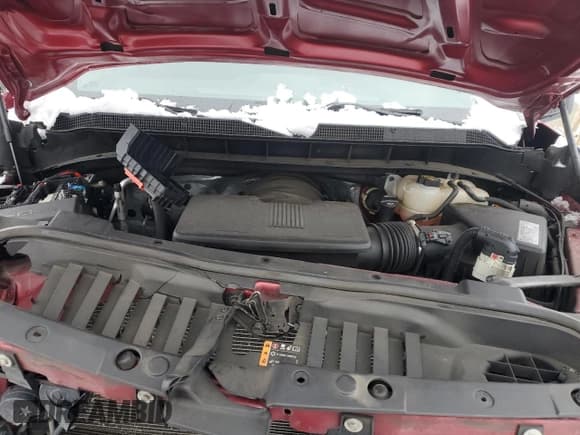 ✅ 2020 Chevrolet Silverado 1500 Custom • VIN: 1GCRYBEF9LZ132408 • Lot: 85868384. Wystawiony na Copart z przebiegiem 45 341 mil. Bezpłatny archiwum sprzedaży aukcyjnych z USA i szczegółowy raport historii pojazdu na DreamBid. Zdjęcie 13.