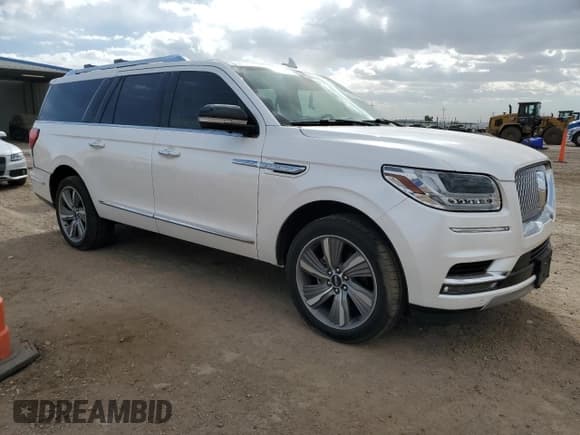 ✅ 2018 Lincoln Navigator Reserve • VIN: 5LMJJ3LT8JEL15585 • Lot: 87065945. Listed on Copart with 137,470 mi. Free auction sales archive from the USA and detailed vehicle history report at DreamBid. Image 4.