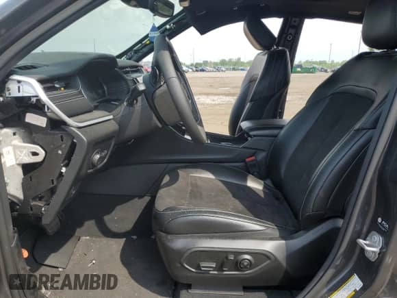 2024 Jeep Grand Cherokee Altitude with VIN 1C4RJHAG5RC702969, listed as a Copart auction lot 61567915 with Not provided miles and Non repairable. Bid and sale history available at DreamBid. Image 7.