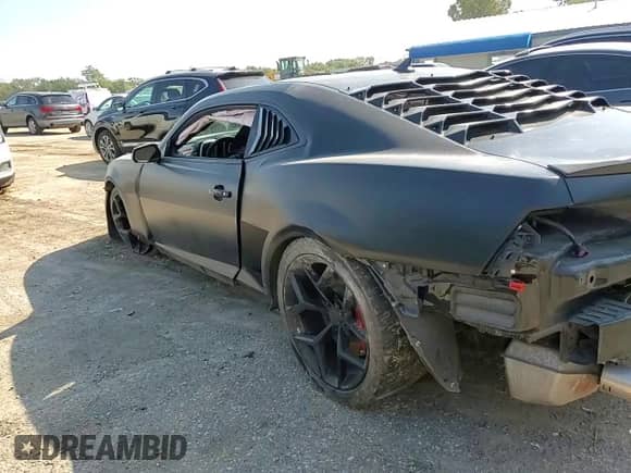 2010 Chevrolet Camaro 2SS с VIN 2G1FK1EJ2A9187107, выставлен на аукционе Copart как лот 85288805 с пробегом 48 380 миль миль и Списание • Salvage title. История ставок и продаж доступна на DreamBid. Изображение 14.