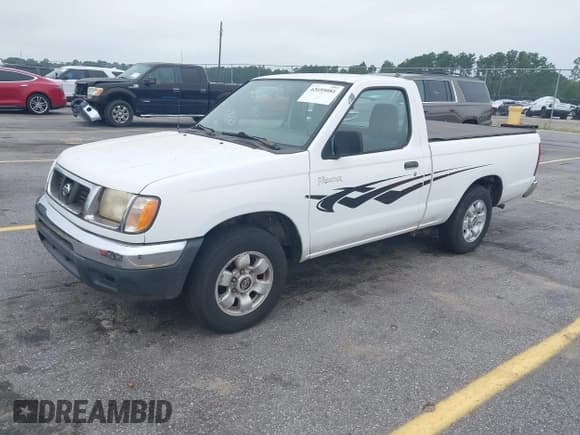 ✅ 2000 Nissan Frontier XE • VIN: 1N6DD21S5YC305132 • Lot: 42695081. Listed on IAAI with 111,427 mi. Free auction sales archive from the USA and detailed vehicle history report at DreamBid. Image 2.
