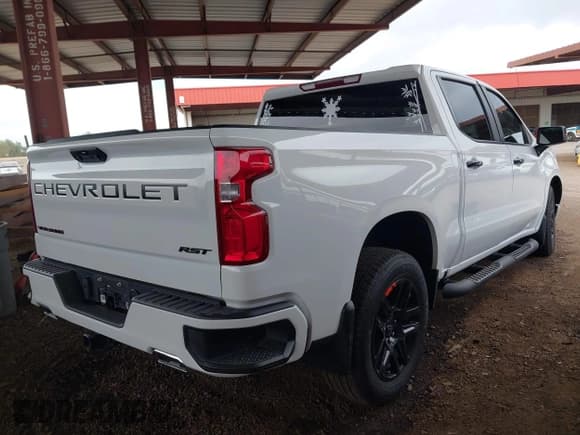 ✅ 2023 Chevrolet Silverado 1500 • VIN: 1GCPADE89PZ115977 • Лот: 42025071. Опубликован ранее на IAAI с пробегом 27 635 миль. Бесплатный доступ к архиву аукционных продаж из США и подробный отчёт об истории автомобиля на DreamBid. Изображение 4.