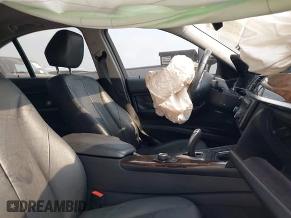 ✅ 2015 BMW 3 Series 328i • VIN: WBA3A5G57FNS89315 • Lot: 42293358. Listed on IAAI with Not provided. Free auction sales archive from the USA and detailed vehicle history report at DreamBid. Image 5.