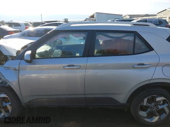 ✅ 2021 Hyundai Venue SEL • VIN: KMHRC8A35MU098328 • Lot: 41294279. Listed on IAAI with 61,660 mi. Free auction sales archive from the USA and detailed vehicle history report at DreamBid. Image 15.