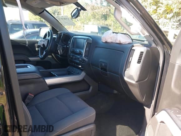 ✅ 2017 Chevrolet Silverado 1500 LT • VIN: 3GCUKREC4HG410634 • Lot: 43483872. Wystawiony na IAAI z przebiegiem 111 114 mil. Bezpłatny archiwum sprzedaży aukcyjnych z USA i szczegółowy raport historii pojazdu na DreamBid. Zdjęcie 5.